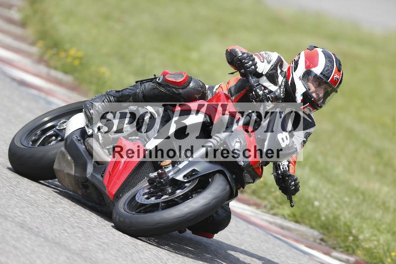 /27 12.06.2025 Ducati Schweiz Trackday Warmup  ADR/gelb-jeaune/8